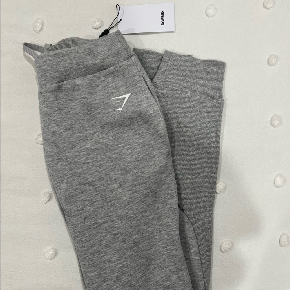 Gymshark training warm up joggers - light grey